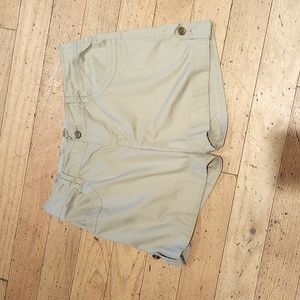 Tribal women's size 6 khaki shorts